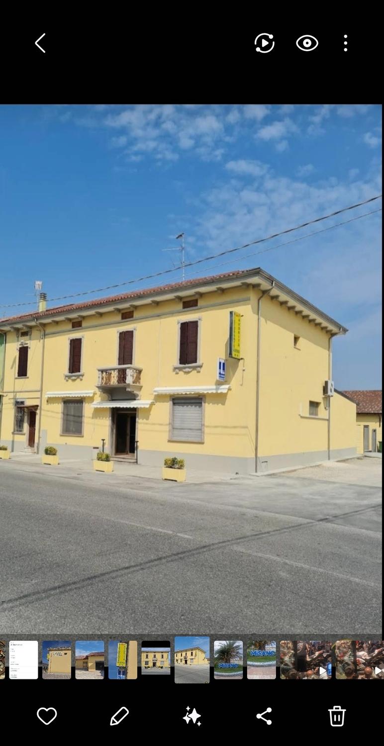 Business for sale: Restaurant, hotel, bar, and tobacco shop business in Italy - Restaurants - photo 2