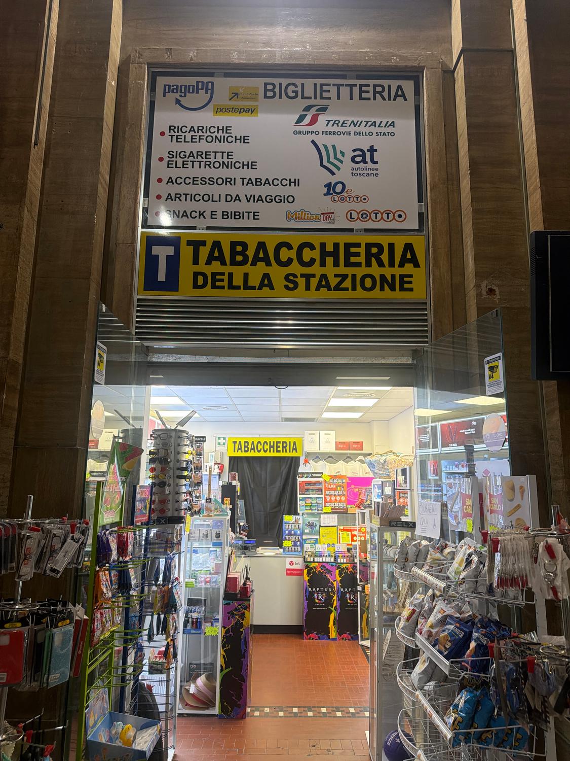 Azienda in vendita: Vendesi tabaccheria avviata all’interno della stazione centrale a Prato - Tabaccherie - Immagine principale